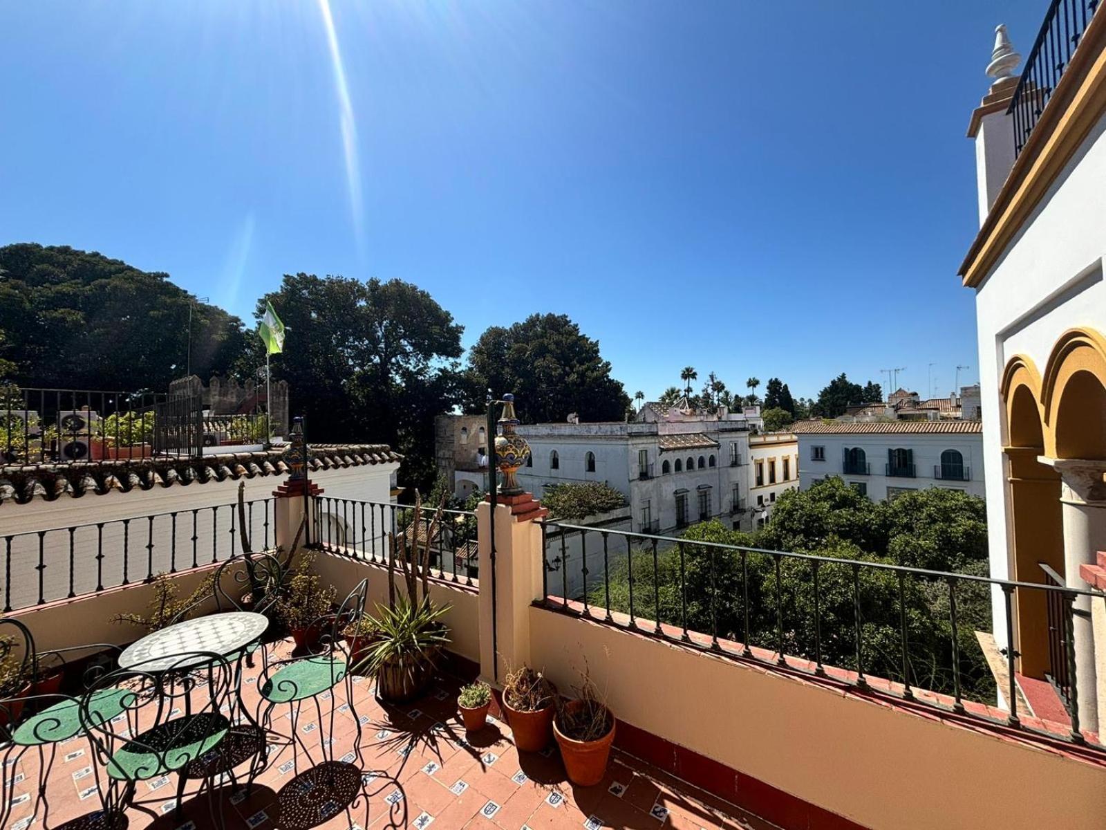 Ferienwohnung Plaza De Santa Cruz Sevilla Exterior foto